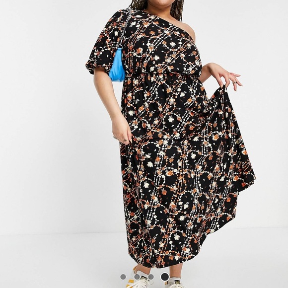 NWOT - One shoulder tiered maxi dress - Picture 1 of 8